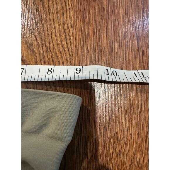 SKIMS Women's Seamless Sculpt High Waisted Shaping Shorts Size Medium Beige - Picture 4 of 5